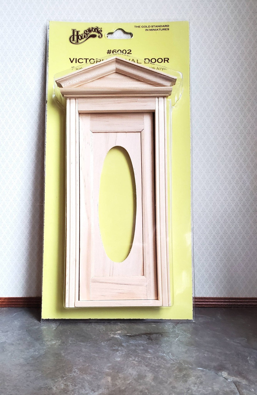 Dollhouse Miniature Exterior Door with Oval Window 1:12 Scale