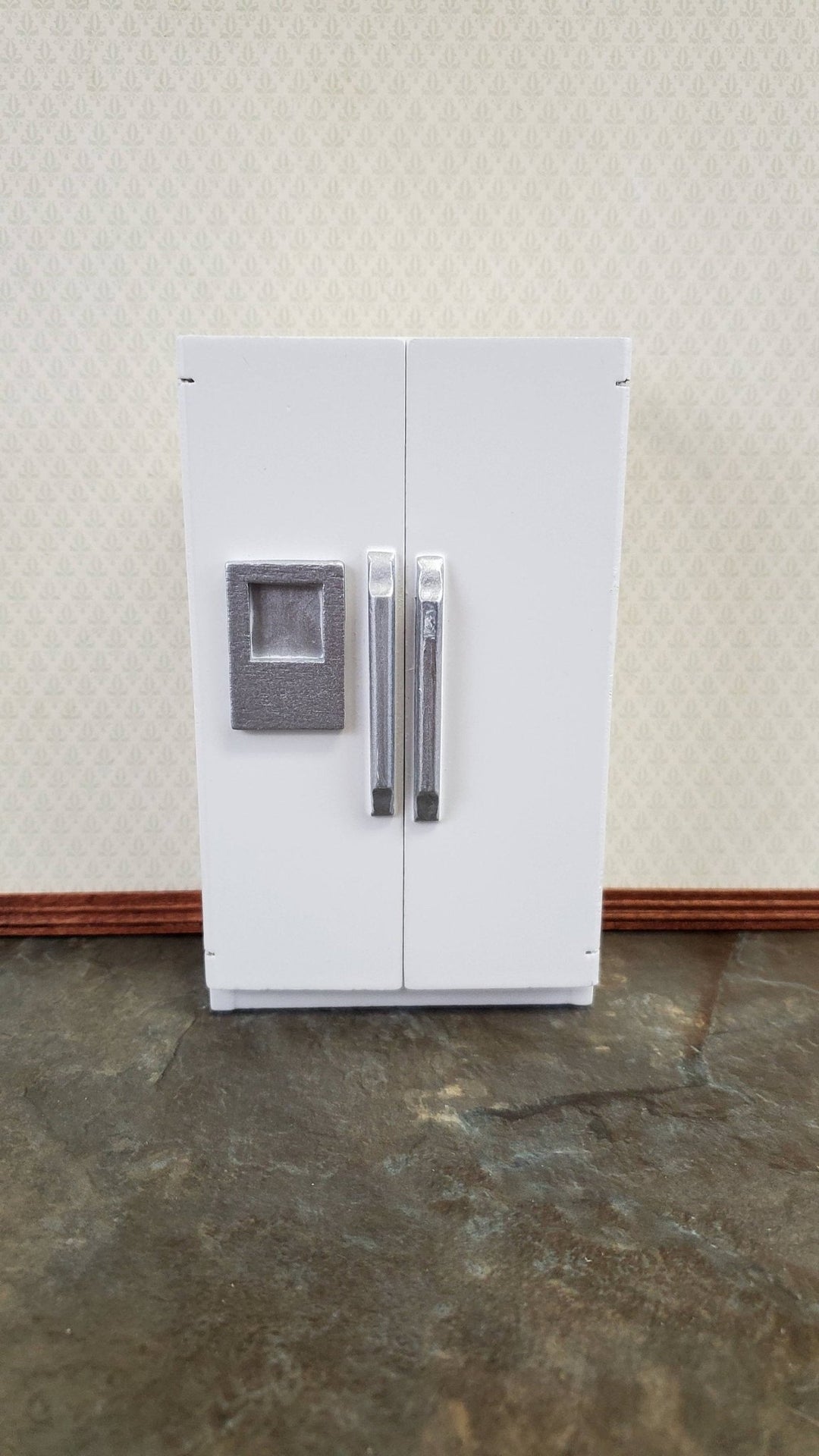 Dollhouse Miniature Fridge Modern Refrigerator White 1:12 Scale w/Ice Dispencer - Miniature Crush