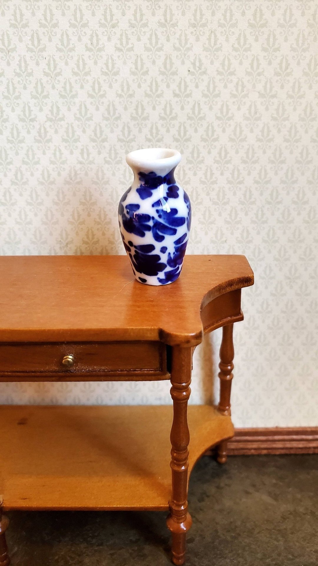Dollhouse Miniature Large Blue & White Decorative Vase for Flowers 1:12 Scale - Miniature Crush