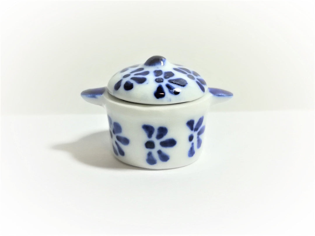 Dollhouse Miniature Large Glass Stock Soup Pot with Lid Blue & White 1:12 Scale - Miniature Crush
