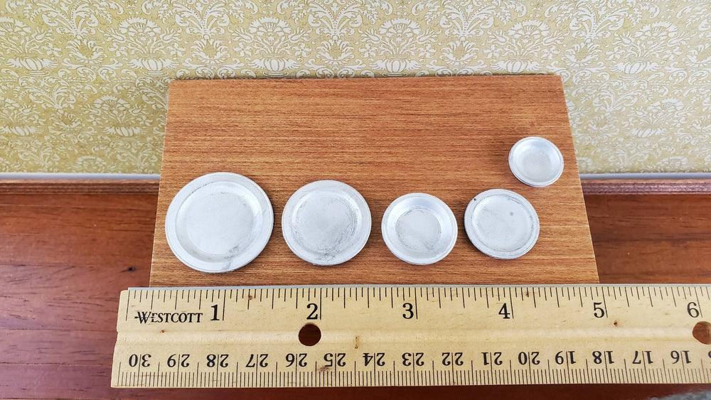 Dollhouse Miniature Metal Plates & Bowls x5 1:12 Scale Dishes Cast White Metal - Miniature Crush