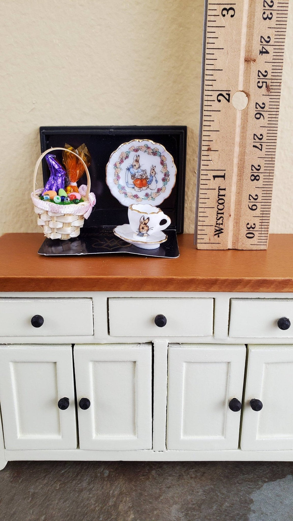 Dollhouse Miniature Peter Rabbit Easter Bunny Set Dishes Reutter Porcelain 1:12 Scale - Miniature Crush