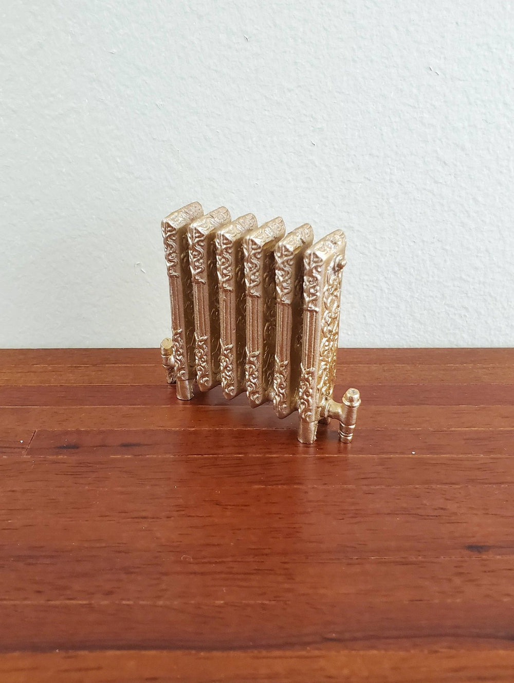 Dollhouse Miniature Radiator Large Gold Fancy 1:12 Scale Resin Accessory - Miniature Crush