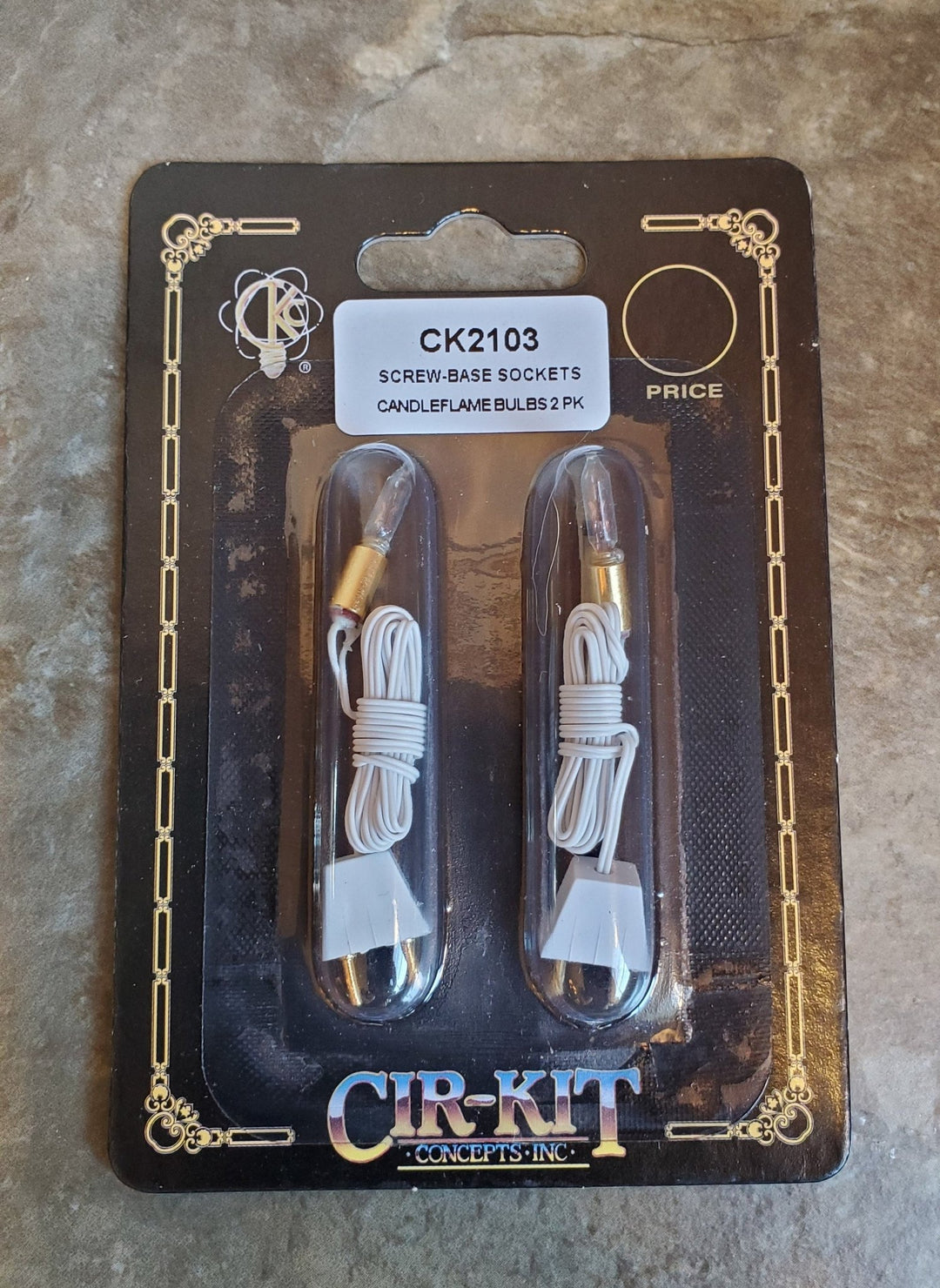 Dollhouse Miniature Screw Base Sockets with Candle Bulbs & Plug x2 1:12 Scale CK2103 - Miniature Crush