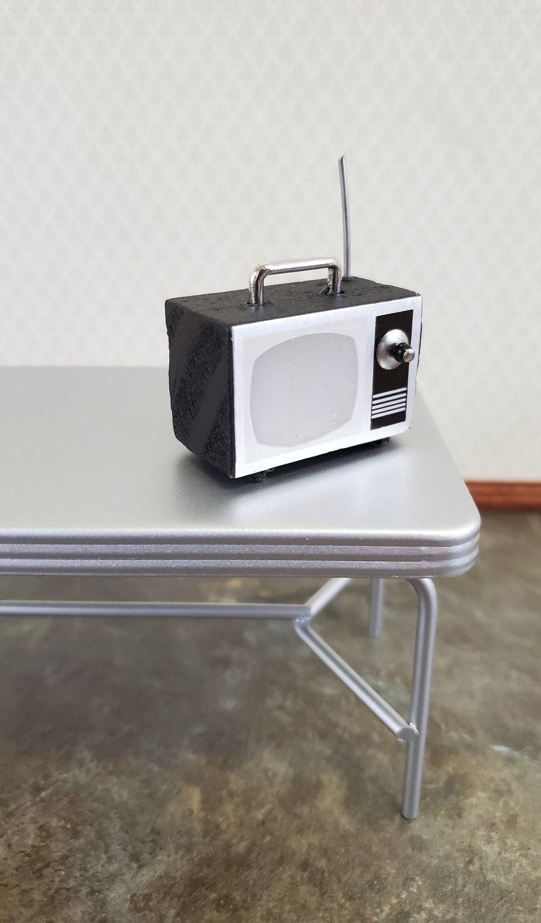 Dollhouse Miniature Television TV Set Retro Style Black & Silver 1:12 Scale - Miniature Crush
