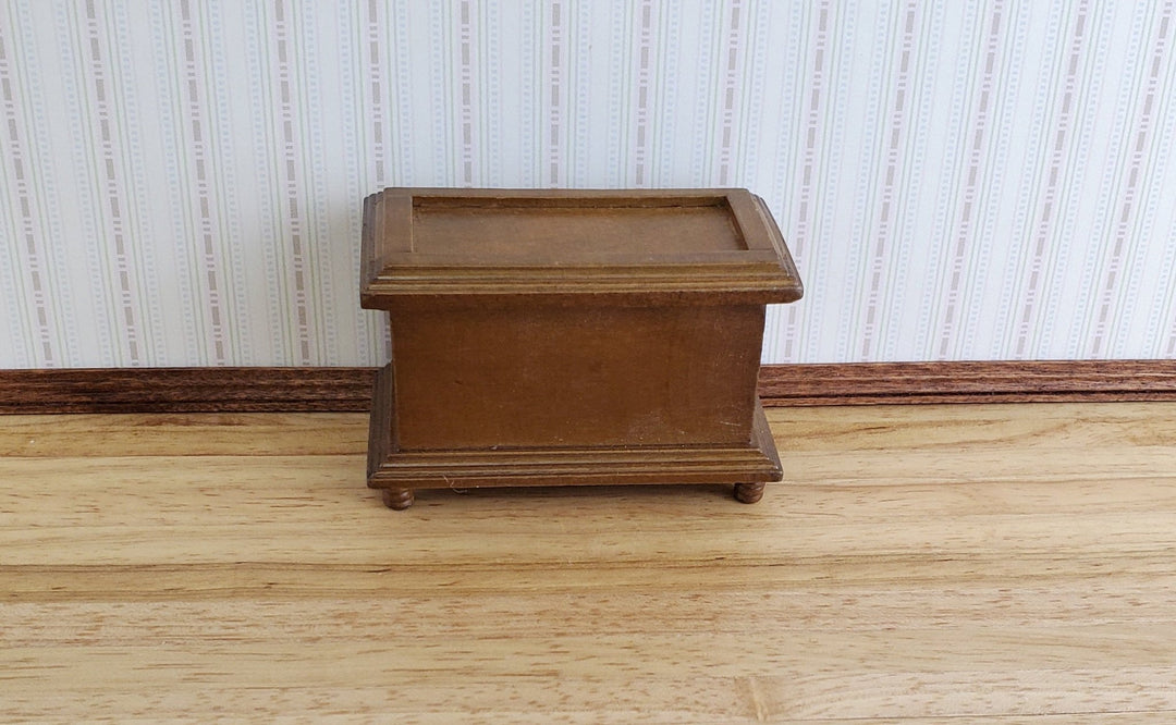Dollhouse Miniature Wood Blanket Trunk or Toy Chest 1:12 Scale Furniture - Miniature Crush