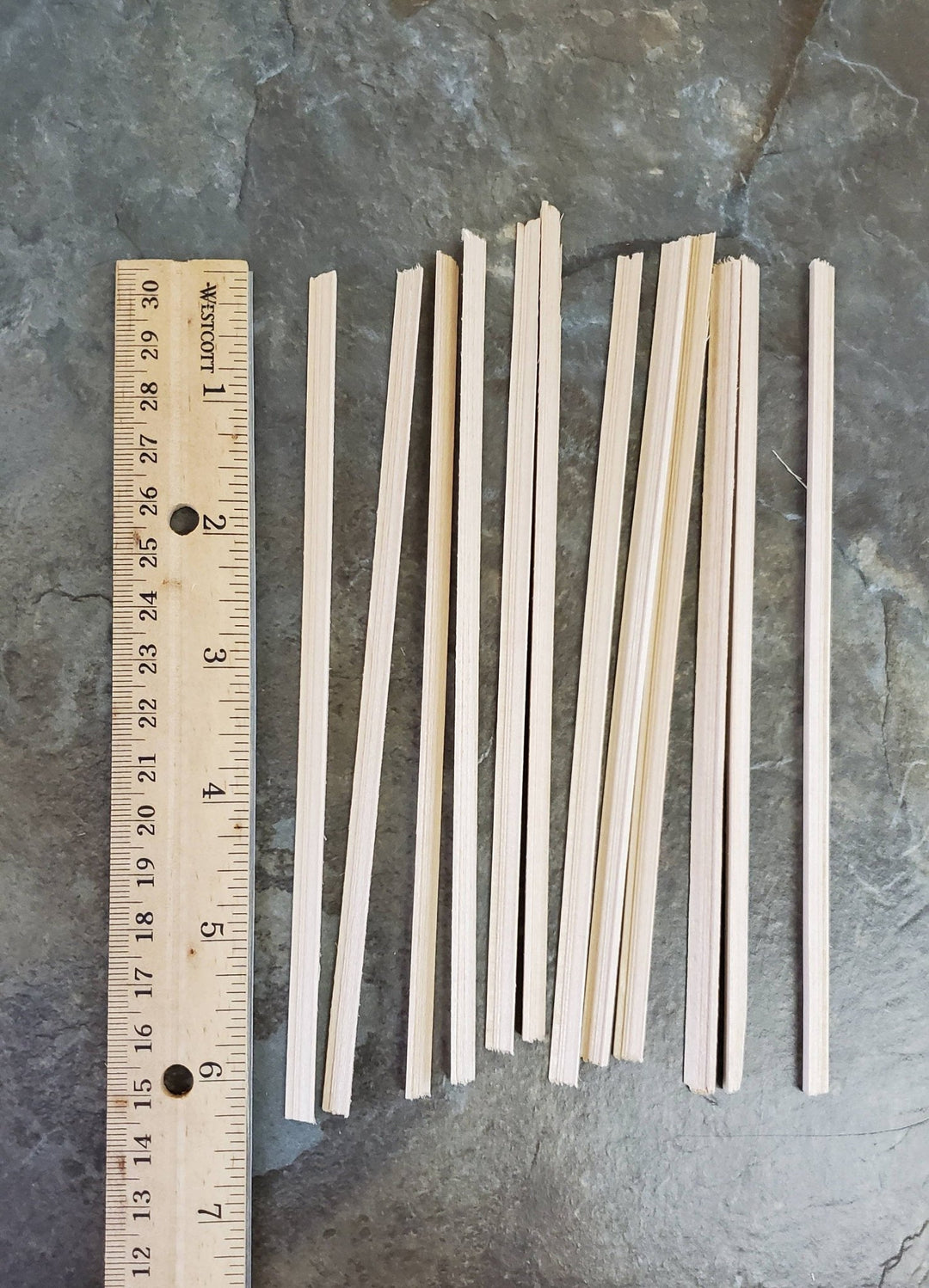 Dollhouse Miniatures 6" Cornice Crown Molding Scrap x12 Pieces 1:24 Half Scale - Miniature Crush