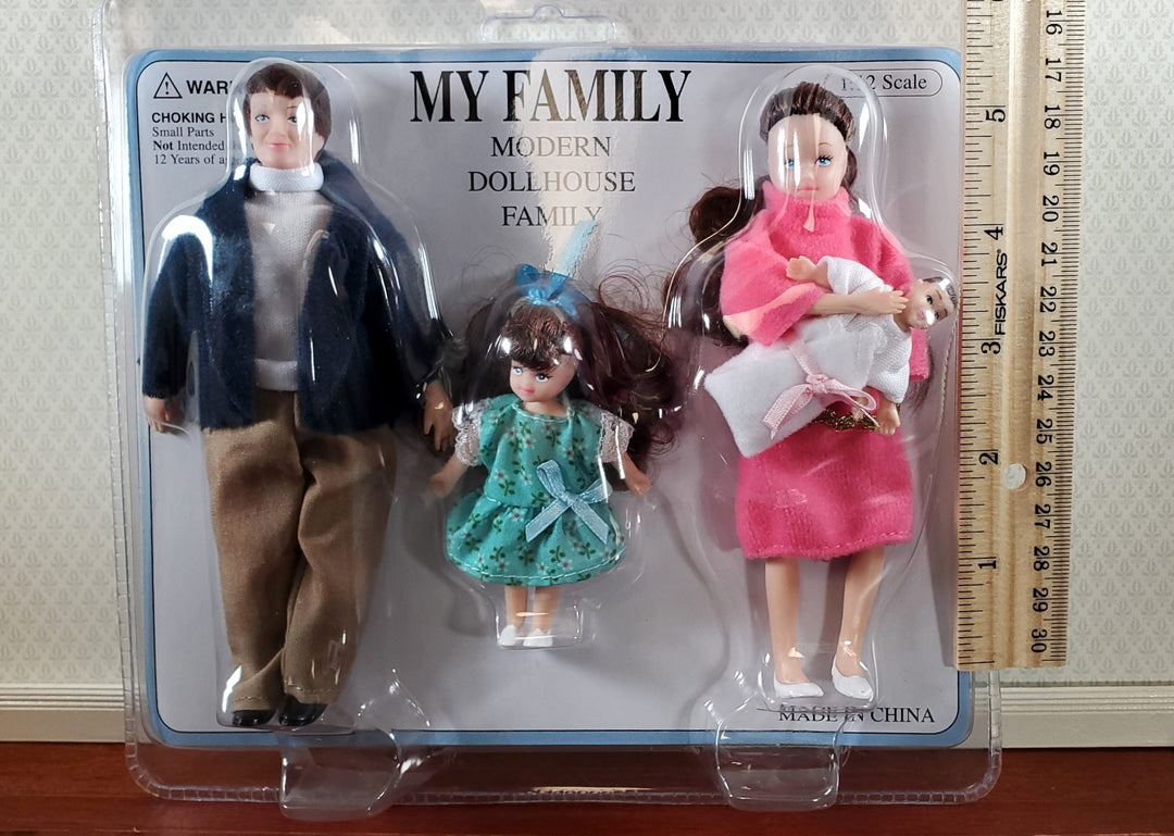 Dollhouse Modern Family Dolls Dad Mom Daughter Baby Poseable 1:12 Scale Removable Clothes - Miniature Crush