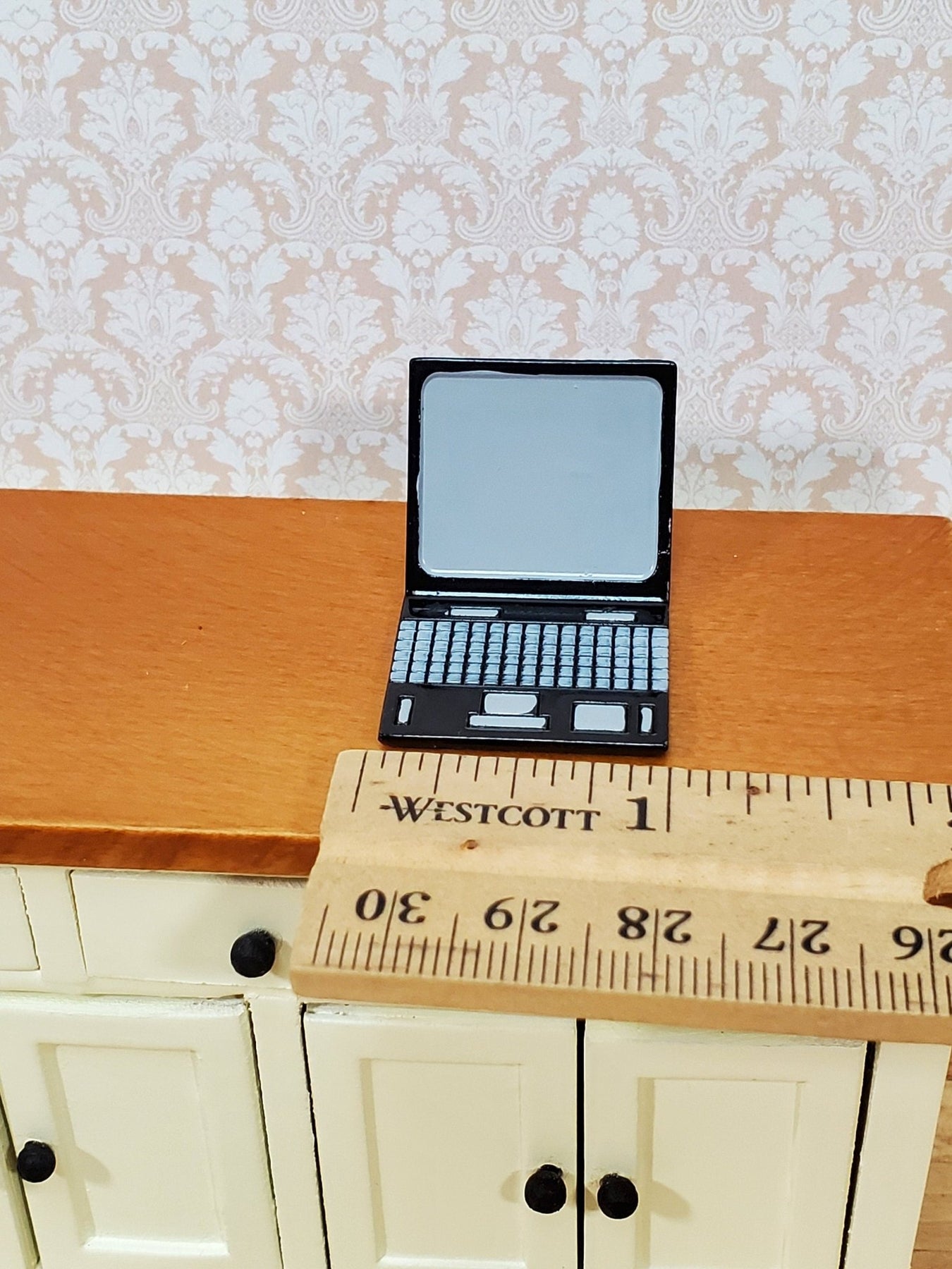 Dollhouse Modern Laptop Computer Metal Black & Silver 1:12 Scale ...