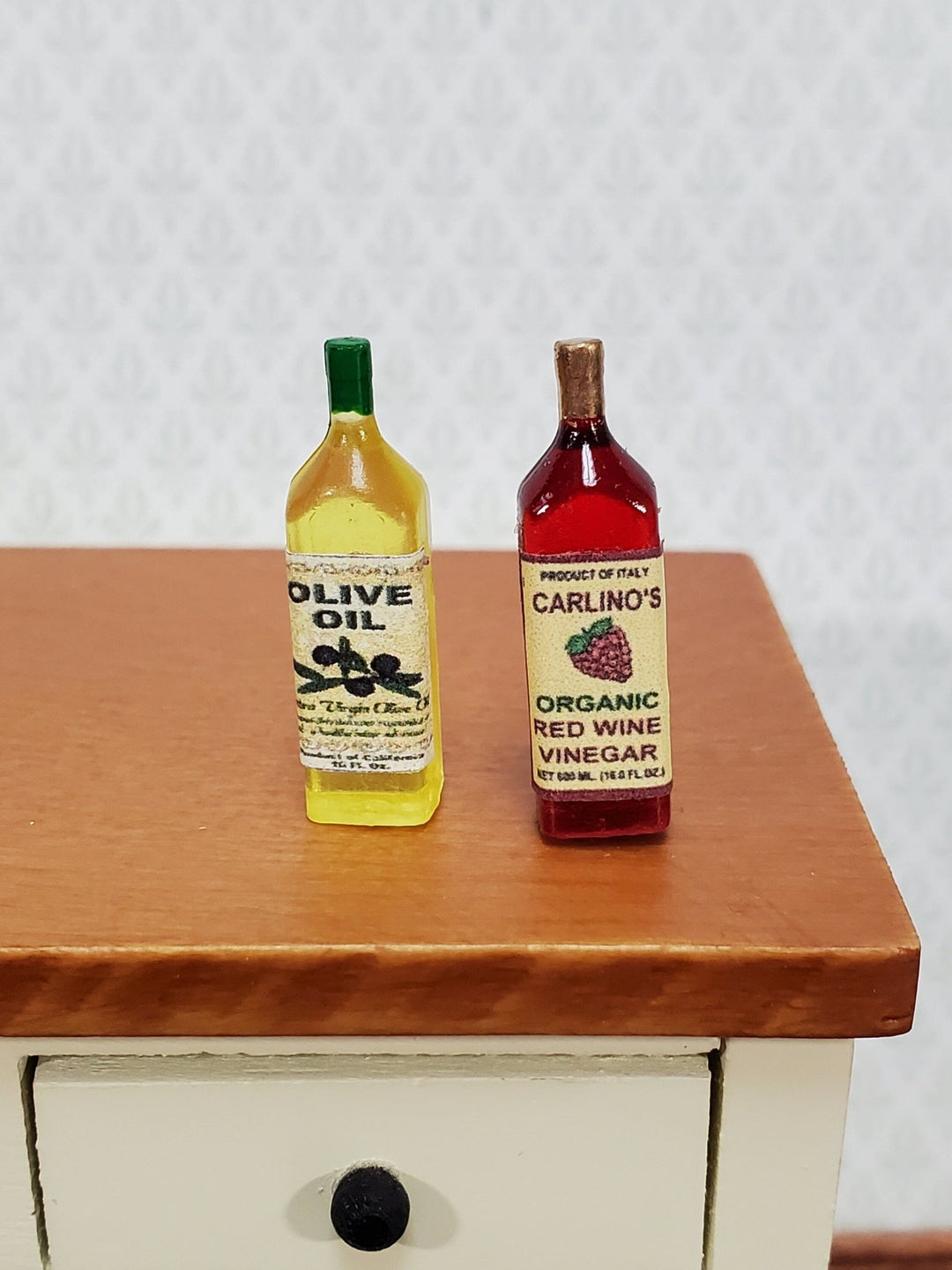Dollhouse Olive Oil & Red Wine Vinegar Bottles 1:12 Scale Miniature Kitchen Accessory - Miniature Crush