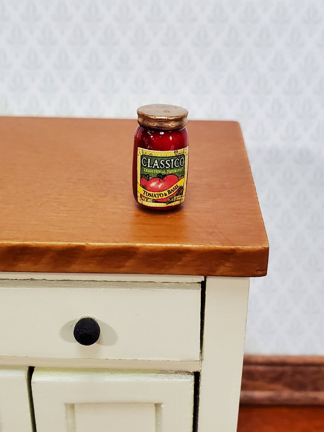 Dollhouse Pasta Sauce Tomato Basil Classico Jar 1:12 Scale Modern Miniature Kitchen Food - Miniature Crush