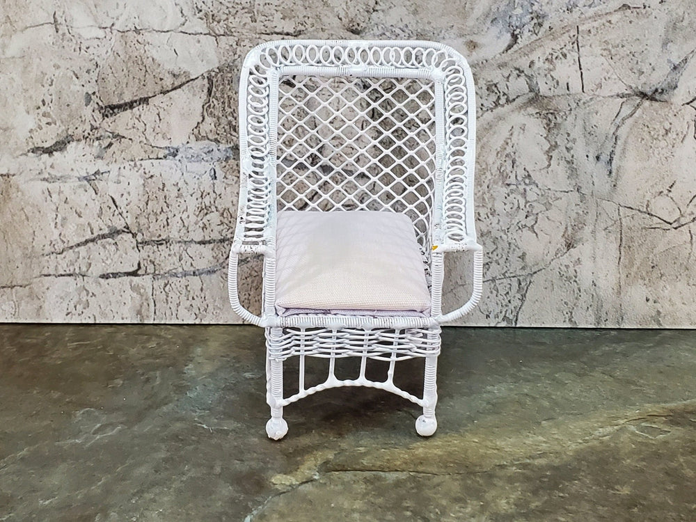 Dollhouse Patio Chair White Metal Mesh 1:12 Scale Miniature Fairy Garden - Miniature Crush