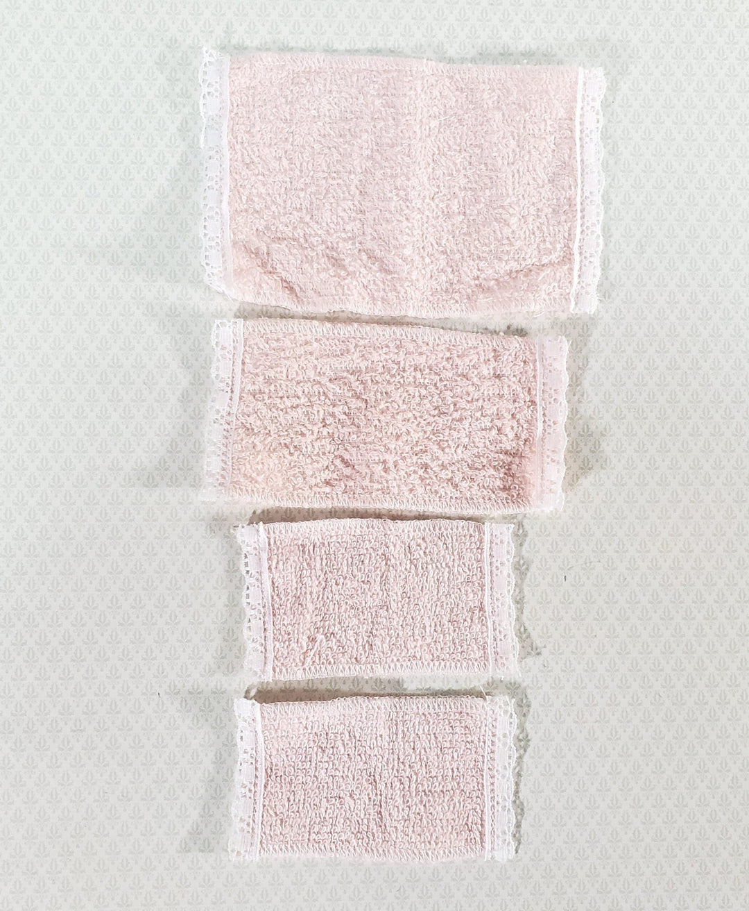 Dollhouse Pink Towels with Lace Set of 4 Bath 1:12 Scale Miniature Bathroom - Miniature Crush