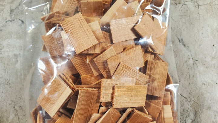 Dollhouse Shingles Small Bag Cedar Wood Square 250 pieces Alessio Miniatures - Miniature Crush