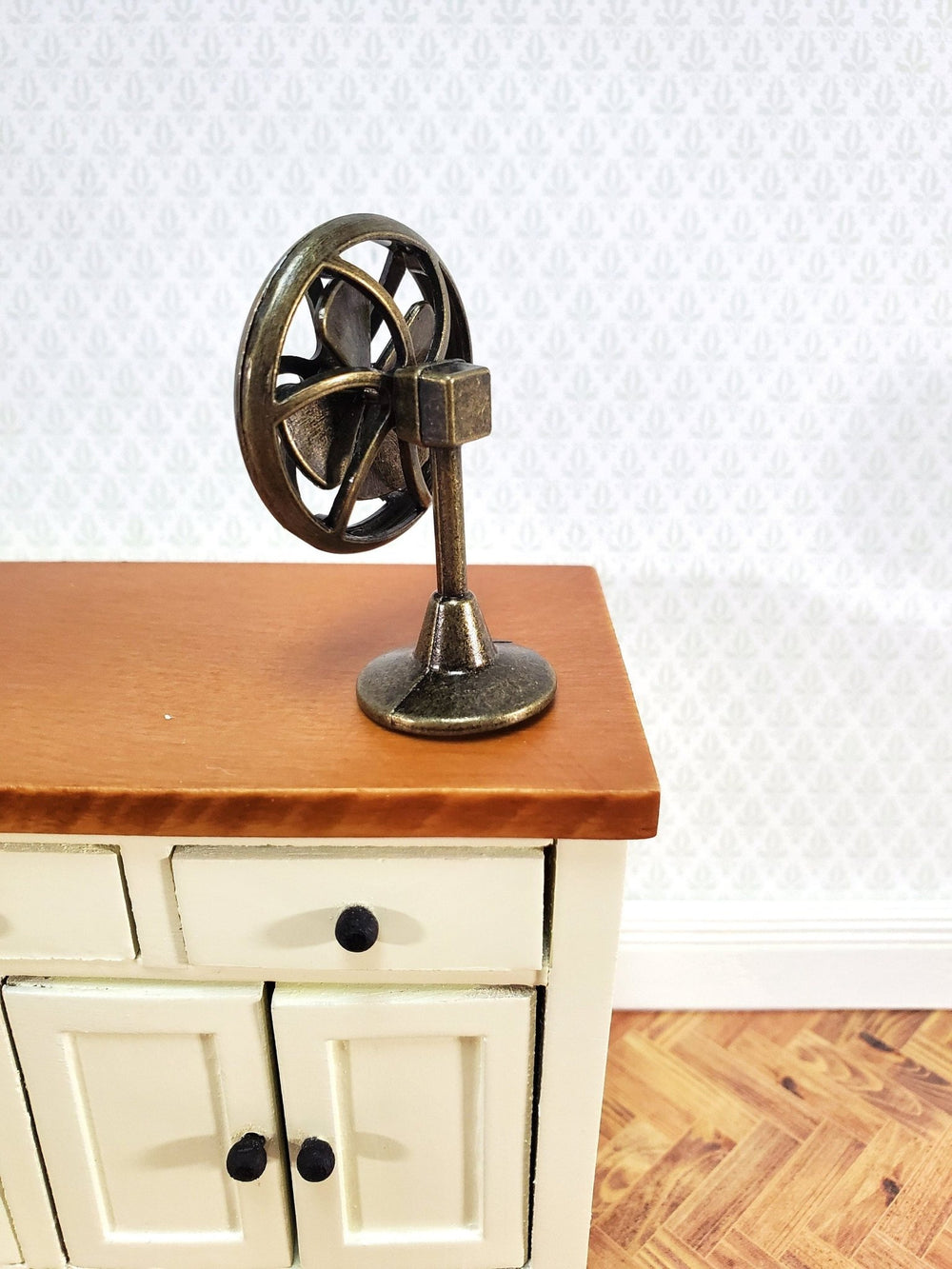 Dollhouse Tabletop Electric Fan Vintage Style 1:12 Scale Miniature Bronze Finish - Miniature Crush