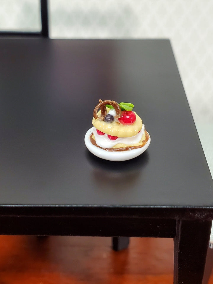 Dollhouse Tiny Dessert Cake 1:12 Scale Miniature Dessert Food Kitchen Accessory - Miniature Crush