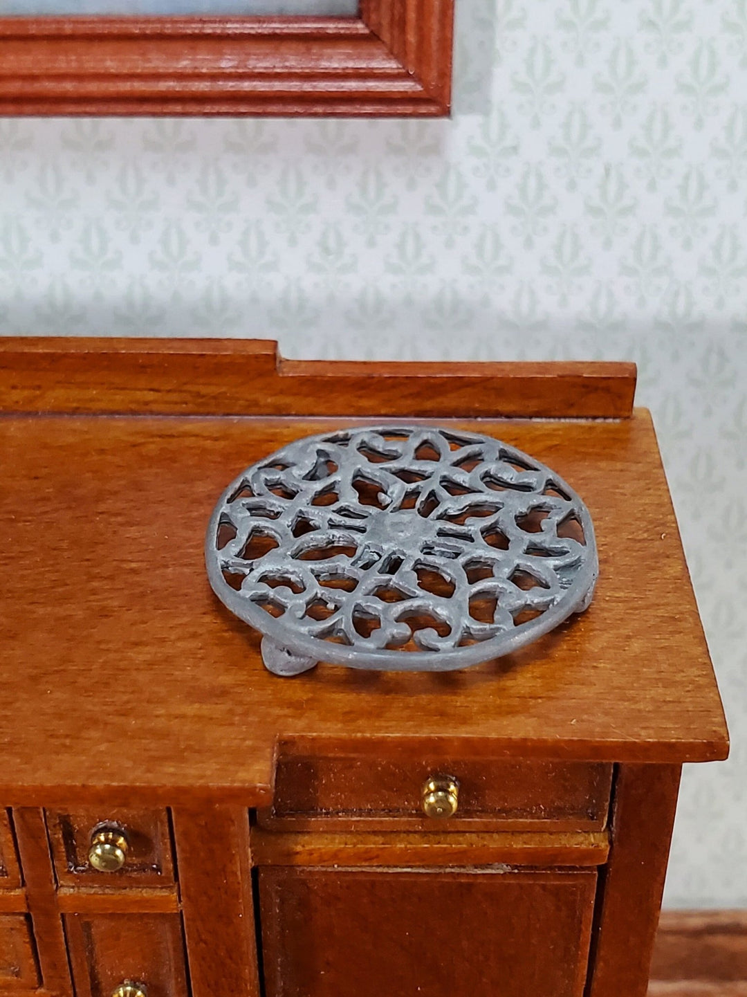 Dollhouse Trivet Hot Plate Round 1:12 Scale Miniature Polished Metal by Phoenix Model - Miniature Crush