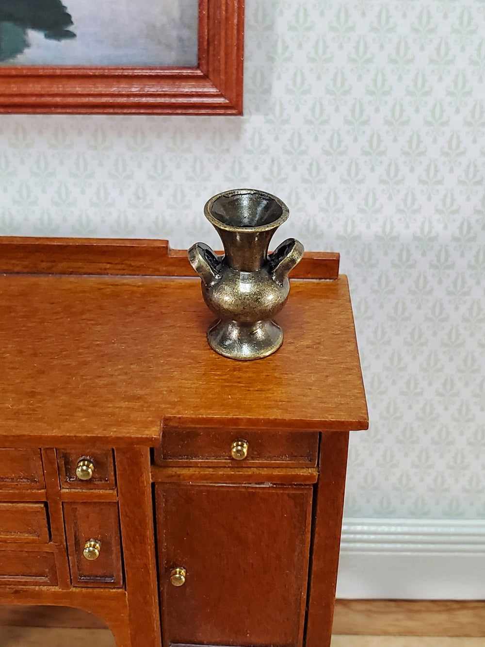 Dollhouse Vase Urn Bronze Metal for Flowers or Decoration 1:12 Scale Miniature - Miniature Crush