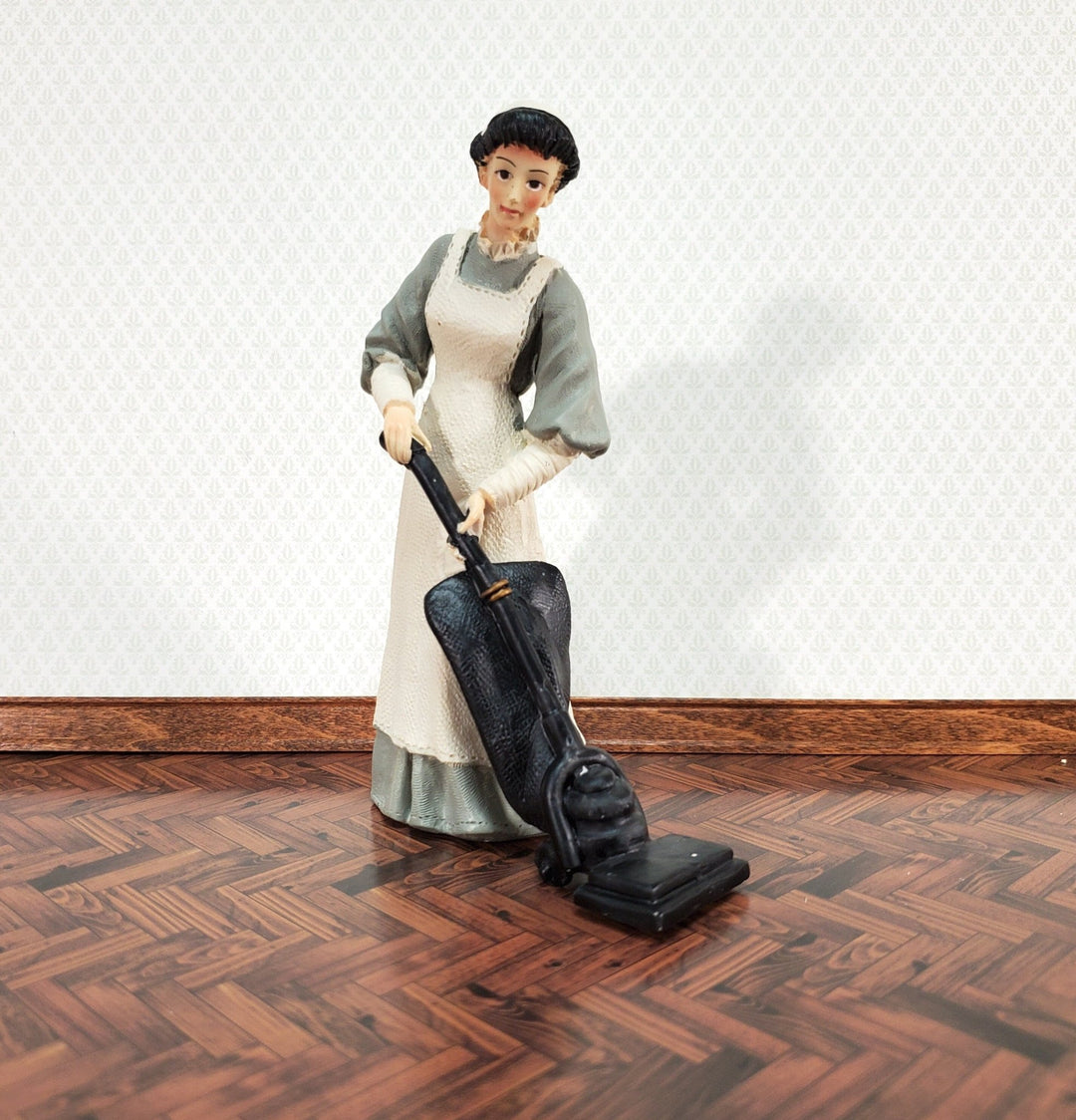 Dollhouse Woman Maid Housekeeper Vacuuming 1:12 Scale Miniature Resin - Miniature Crush