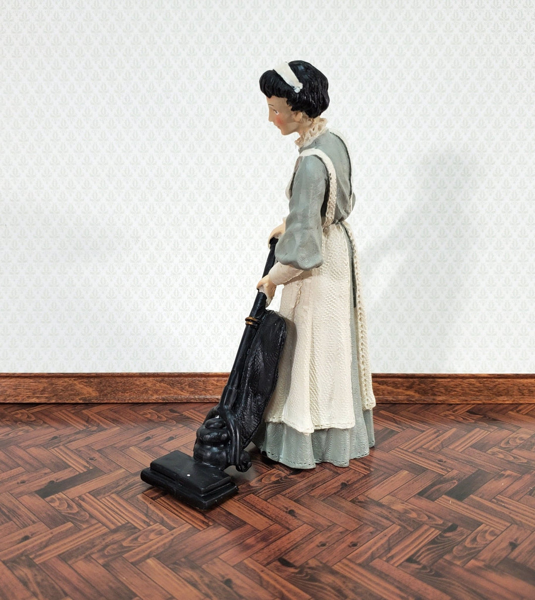 Dollhouse Woman Maid Housekeeper Vacuuming 1:12 Scale Miniature Resin - Miniature Crush