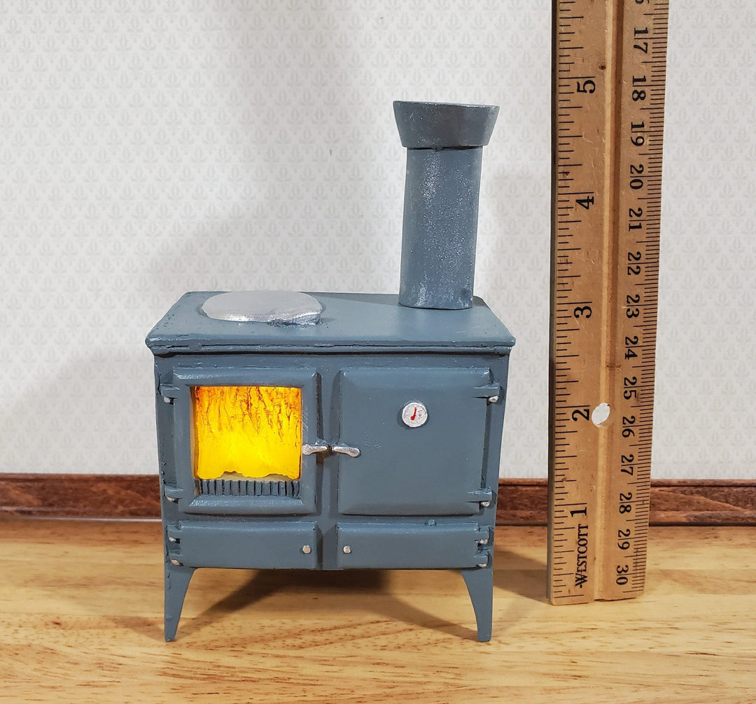 Dollhouse Miniature Antique Cast Iron Stove，Mini Furniture Model Iron Stove  Top Long Chimney 