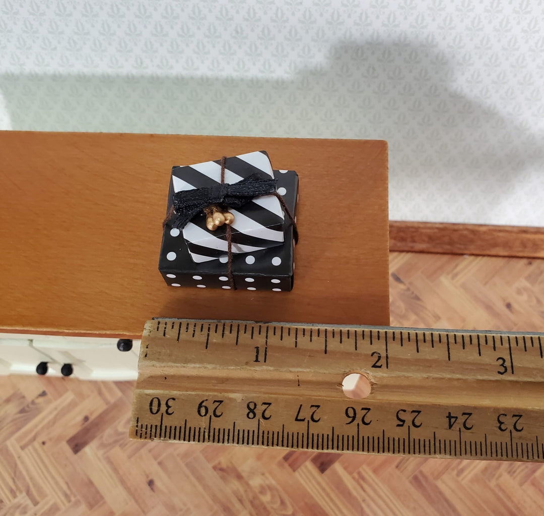 Dollhouse Wrapped Gifts Tiny Presents 1:12 Scale Miniatures Black & White - Miniature Crush