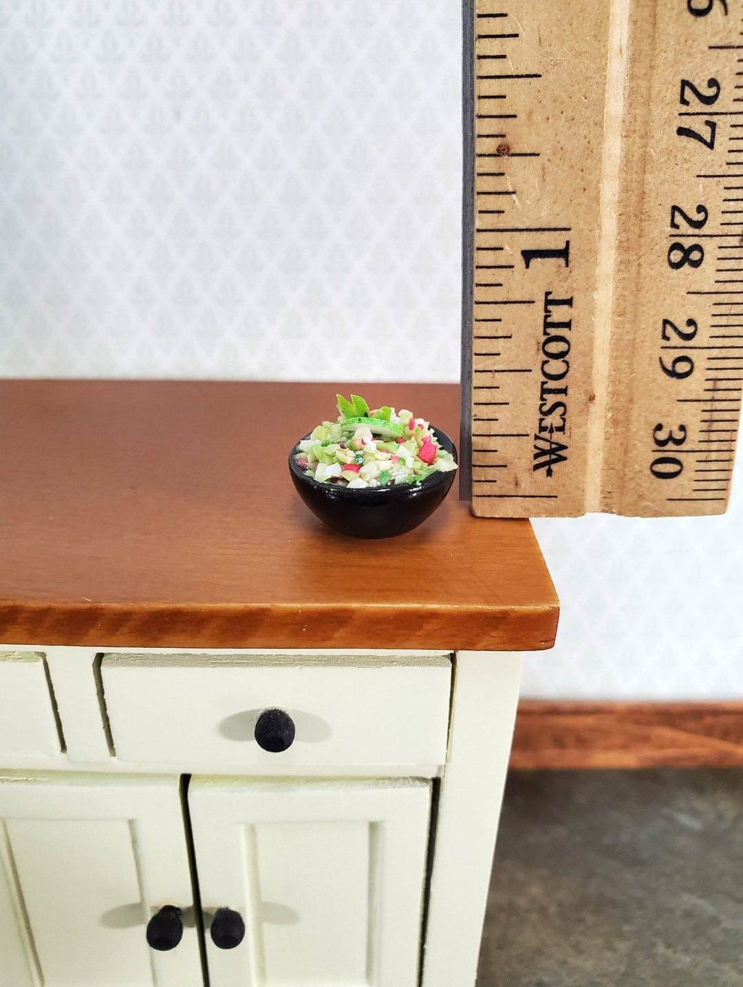 Miniature Bowl of Guacamole Salsa with Lime Slice 1:12 Scale Dollhouse Food - Miniature Crush