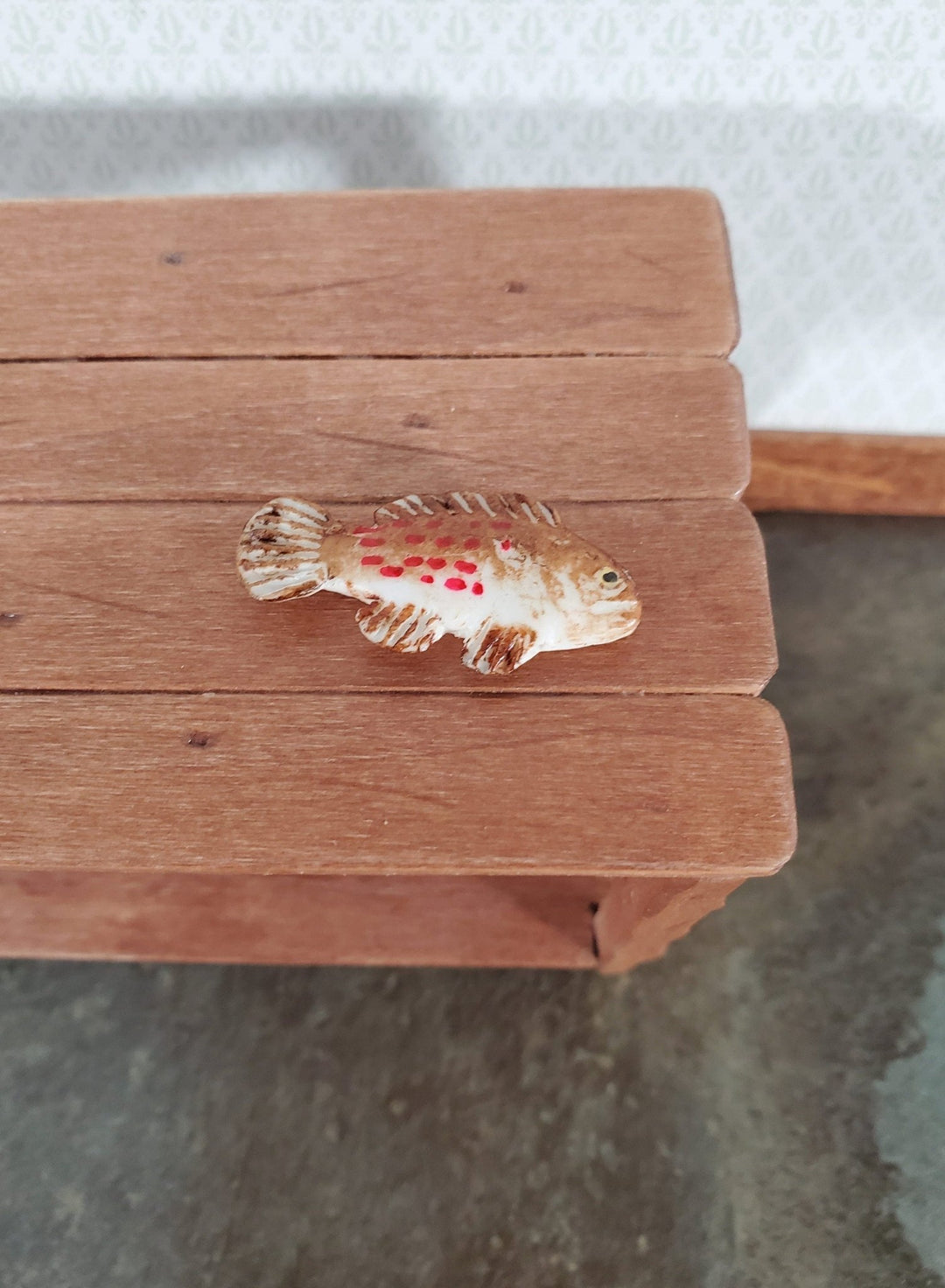https://miniaturecrush.com/cdn/shop/products/miniature-fish-grouper-for-dollhouse-food-seafood-grocer-grocery-store-1-14-395050.jpg?v=1686419762&width=1080
