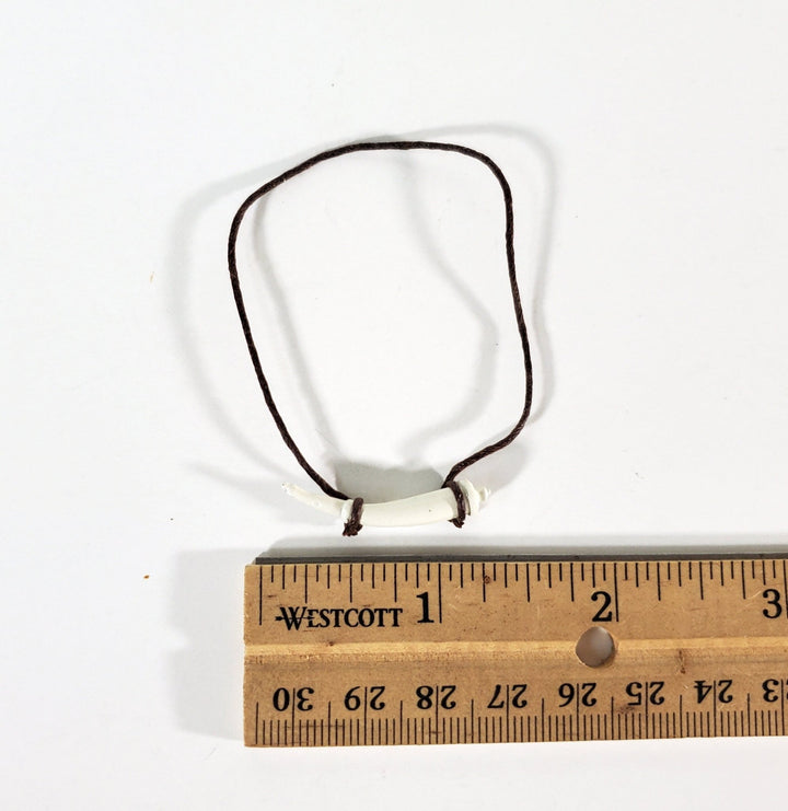 Miniature Power Horn with Strap Painted Metal 1:12 Scale Decor Accessories - Miniature Crush
