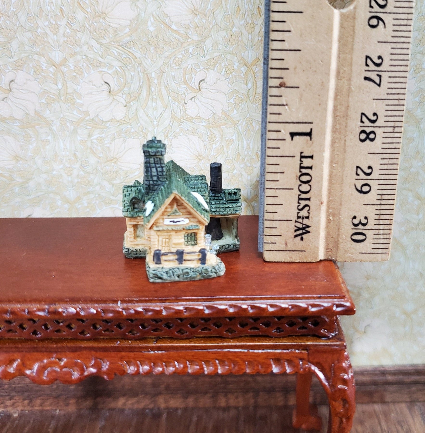 Tiny House Statue Northwoods Cabin Dollhouse Decor Falcon Miniatures