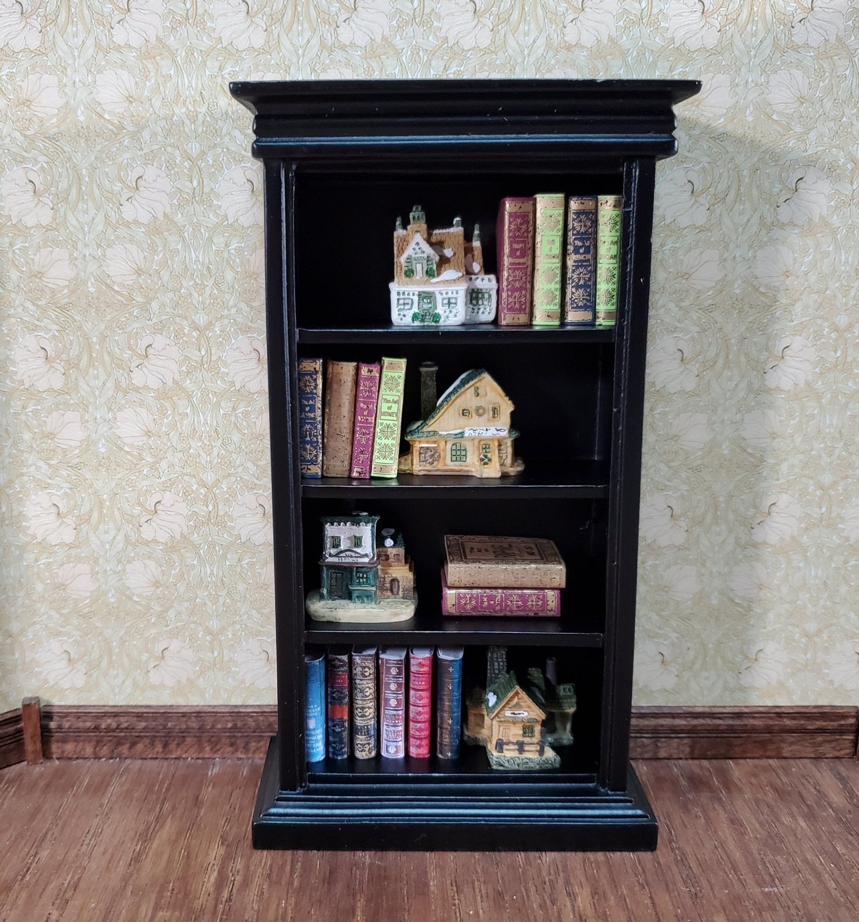 Tiny House Statue Northwoods Cabin Dollhouse Decor Falcon Miniatures